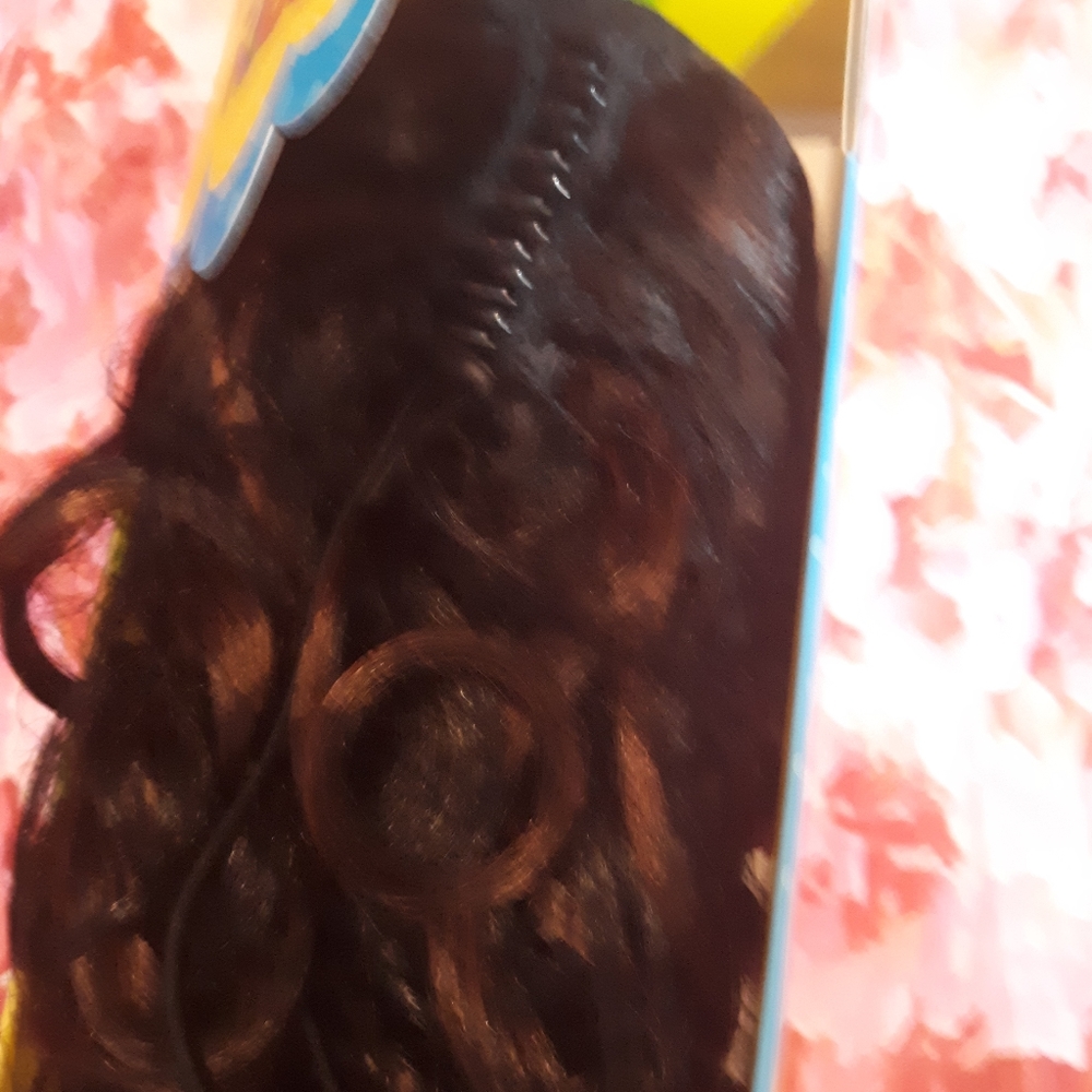 Weave - Picture 2 of 4